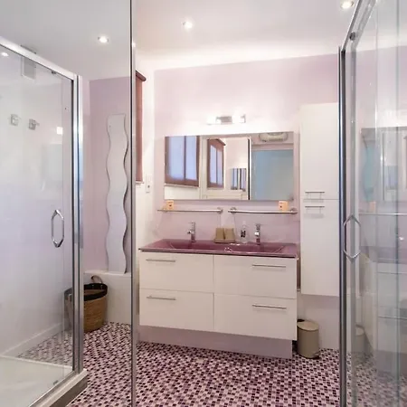 شقة C9 - 2 Bdr 10 Min Palais Festivals & Sea - Ac, Parking & Balcony *