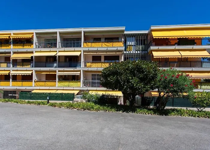 C9 - 2 Bdr 10 Min Palais Festivals & Sea - Ac, Parking & Balcony