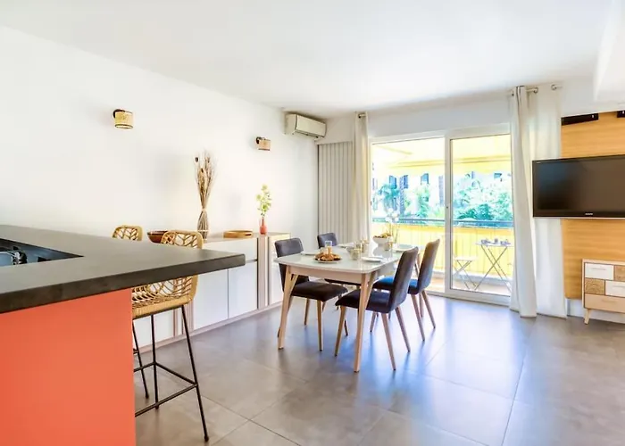 Daire C9 - 2 Bdr 10 Min Palais Festivals & Sea - Ac, Parking & Balcony *