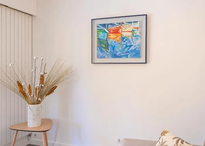 C9 - 2 Bdr 10 Min Palais Festivals & Sea - Ac, Parking & Balcony * Cannes